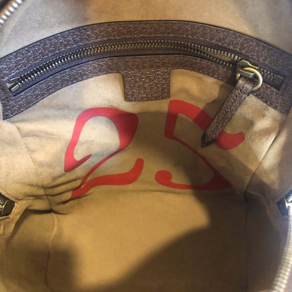โ๏ธSOLDโ๏ธ Gucci GG Supreme Mystic Cat Backpack - Picture 9 of 15